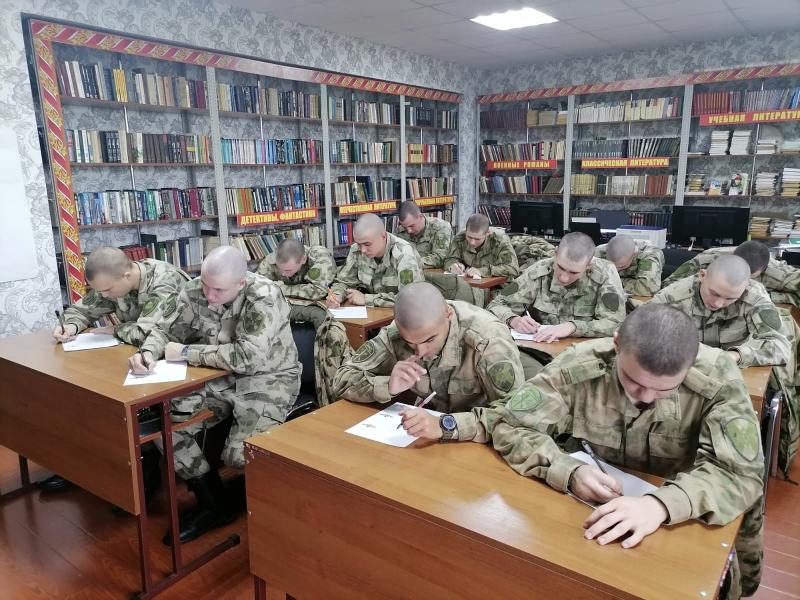 В СЕВЕРНОЙ ОСЕТИИ ПРОШЛА АКЦИЯ РОСГВАРДИИ «С ЛЮБОВЬЮ К МАМЕ»