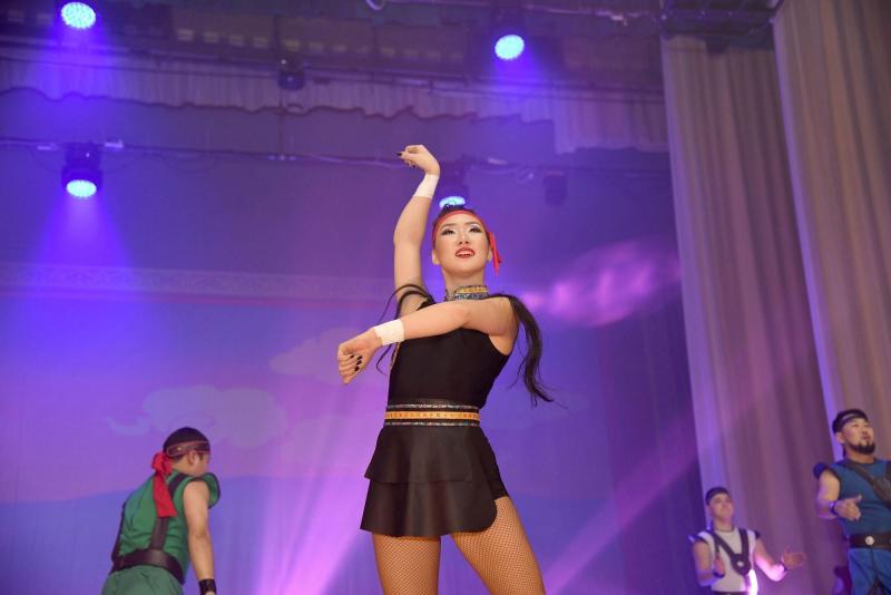 Культура и Россия, Цирк и Театр,  Дети - год  2023: "В Свердловске с аншлагом впервые выступил госцирк из Улан-Удэ"