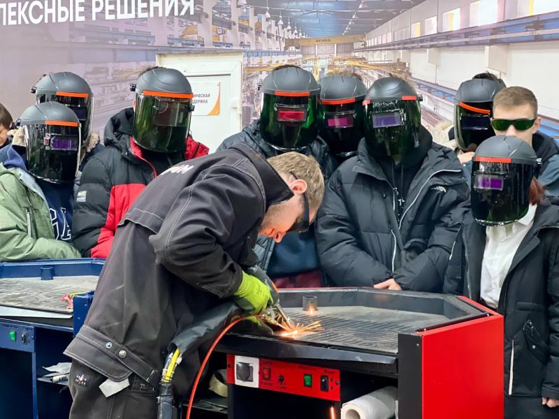 День на производстве: В Подмосковье для студентов провели отраслевое мероприятие