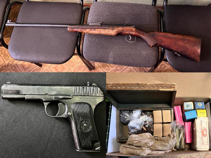 Росгвардейцы поблагодарили юргинку за добровольную выдачу незаконного арсенала