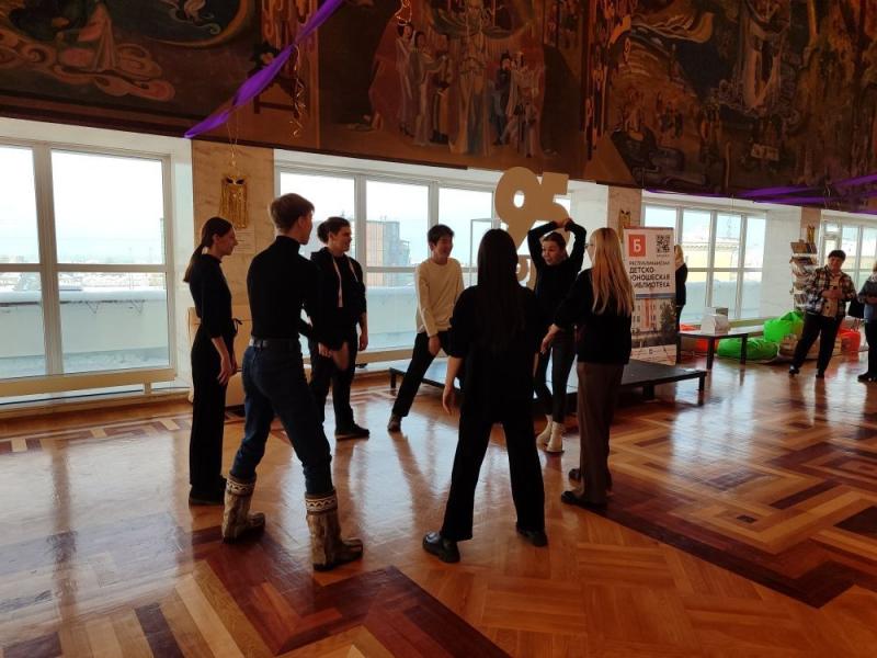 "Лучшим в Бурятии преподавателем школьного театра признана актриса Театра имени Бестужева" - Театр, Дети, Россия, Культура, 2023 - Министр Соелма Дагаева, Минкультуры Бурятии