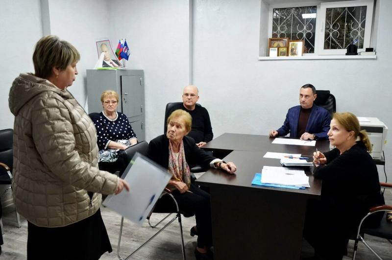 Депутат ЗСК Виктор Тепляков провёл приём граждан в ТОС «Заречный»