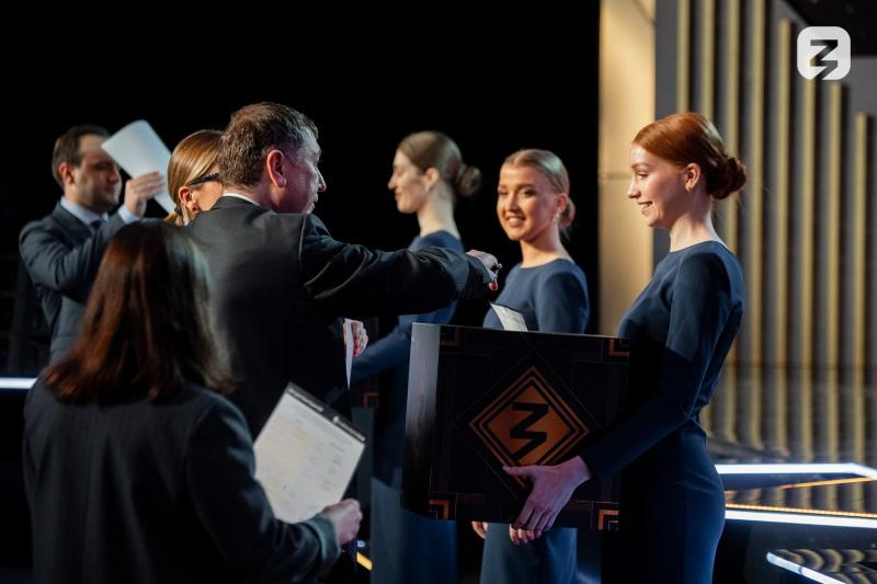 Крымчане могут поддержать землячку в народном голосовании Знание.Премия – 2023