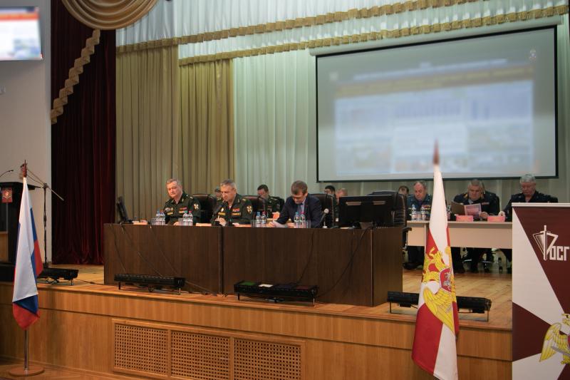 Оперативный сбор руководящего состава Приволжского округа Росгвардии завершился в Нижнем Новгороде расширенным заседанием итогового военного совета