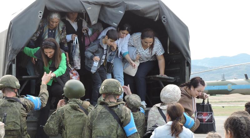 Армения бросила, а Россия спасла карабахцев