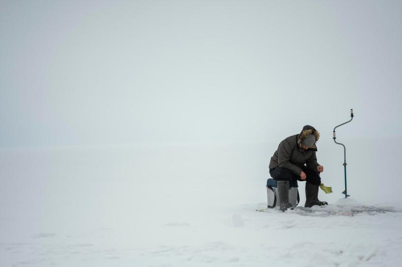 Жителям Ленинского округа рассказали о правилах безопасности на зимней рыбалке
