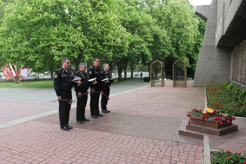 Военные следователи возложили цветы к Мемориалу героической обороны Севастополя 1941-1942 годов
