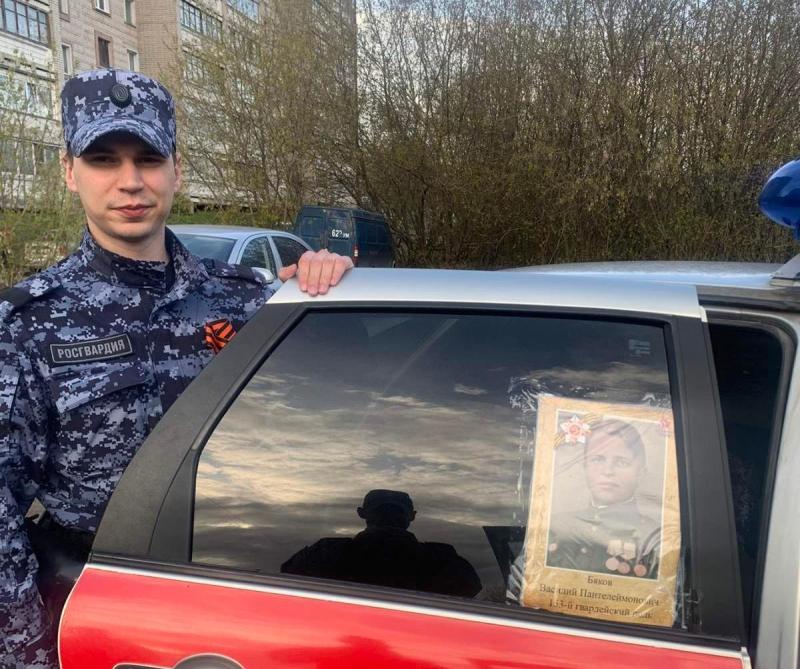 «Бессмертный автополк». В Кирове росгвардейцы поддержали всероссийскую патриотическую акцию