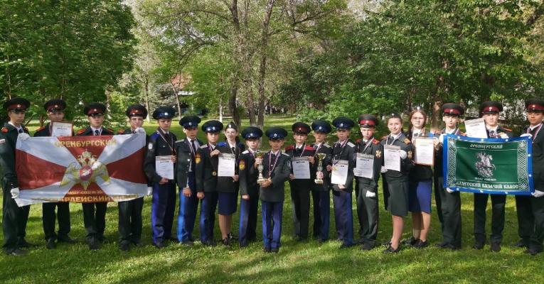 Подшефные Росгвардии кадеты заняли первое место на муниципальном этапе военно-патриотической игры «Зарница 2.0» в Оренбургской области