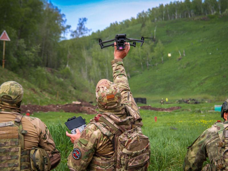 Спецназ Росгвардии провел масштабные учения с новейшими дронами в Кузбассе