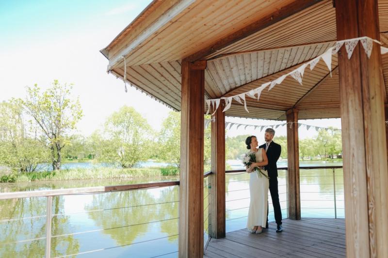 Фабричный пруд в Реутове вошел в число площадок для бракосочетания на новом свадебном портале Подмосковья