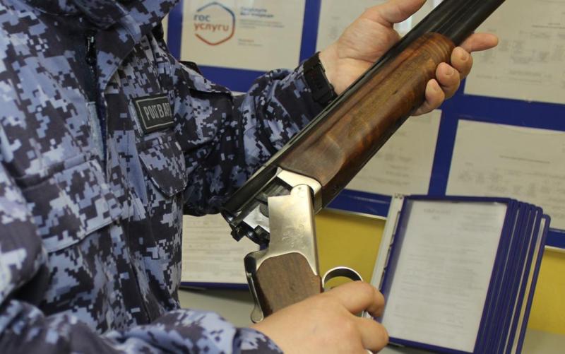 В отделе лицензионно-разрешительной работы Владивостока рассказали о типичных нарушениях при хранении оружия