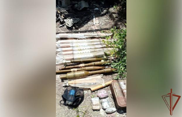 Росгвардейцы обнаружили схрон с боеприпасами ВСУ в Донецкой Народной Республике