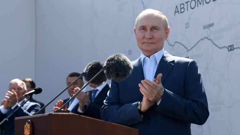Владимир Путин открыл движение по обходах Твери и Тольятти