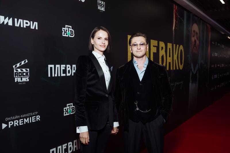 Анна Матисон и Сергей Безруков на премьере исторического детектива «Плевако» в кинотеатре Октябрь