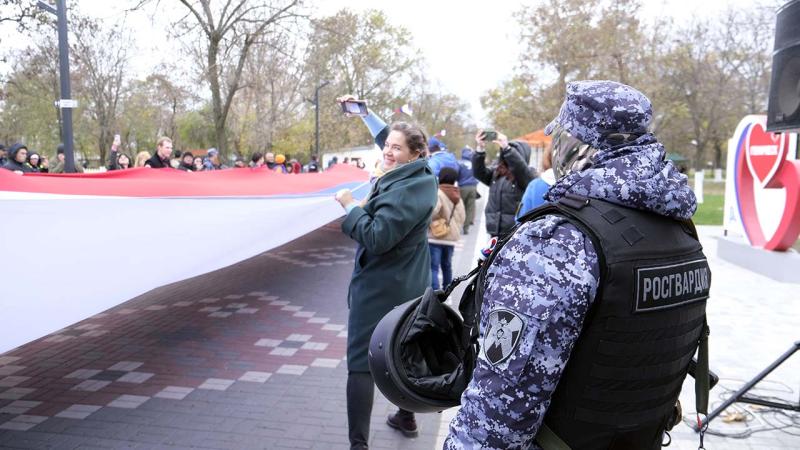 В Херсонской области росгвардейцы обеспечили безопасность Дня народного единства