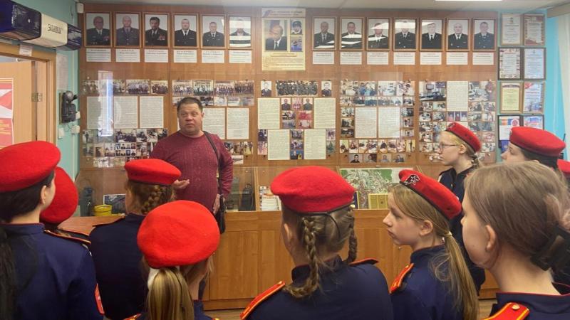 В кировском отделе вневедомственной охраны прошел День открытых дверей, посвященный Дню войск национальной гвардии РФ