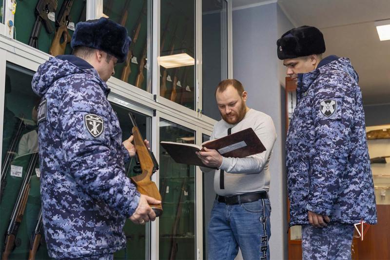 Росгвардия подвела итоги работы подразделений лицензионно-разрешительной работы на Ямале