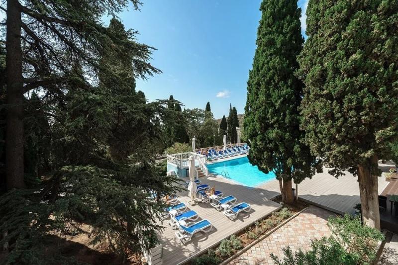 Пансионат «Александр Пушкин» в Ялте предлагает новый отдых с системой «Все включено» и выгодными ценами