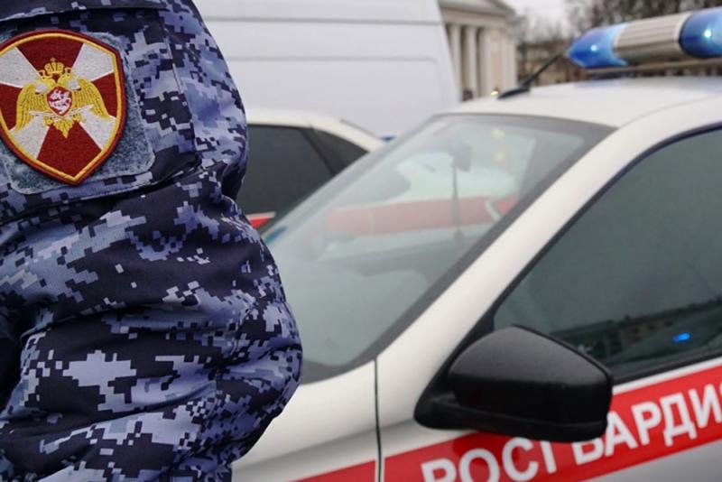 Росгвардейцы пресекли действия дебошира на автовокзале