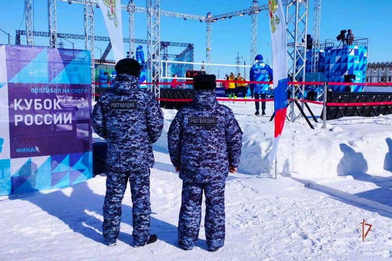 Росгвардия обеспечила безопасность религиозных и спортивных массовых мероприятий на Ямале