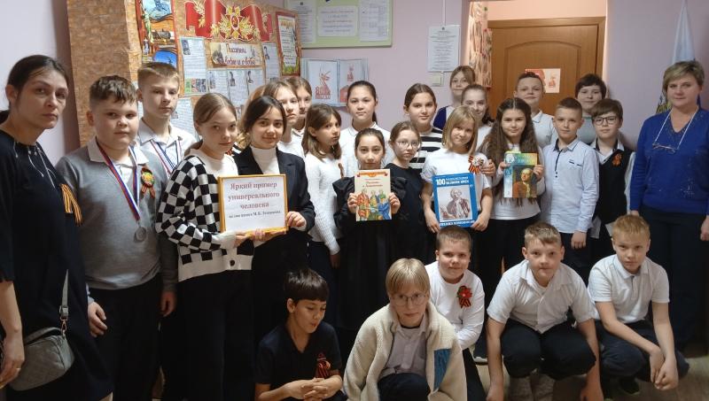 Историко-познавательный час  «Яркий пример универсального человека».