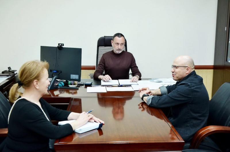 Депутат ЗСК Виктор Тепляков провёл приём граждан в Сочи