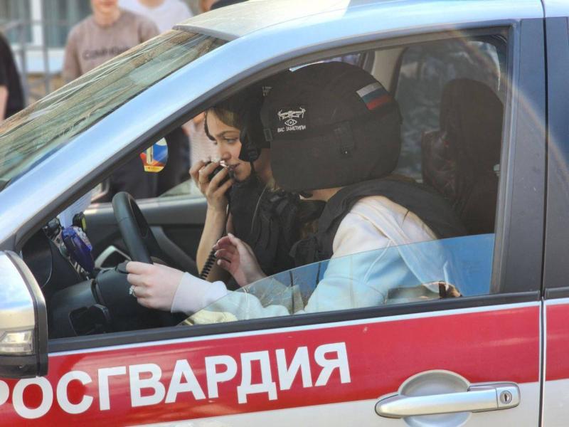 Сотрудники Росгвардии провели для школьников профориентационный квест в Воскресенске
