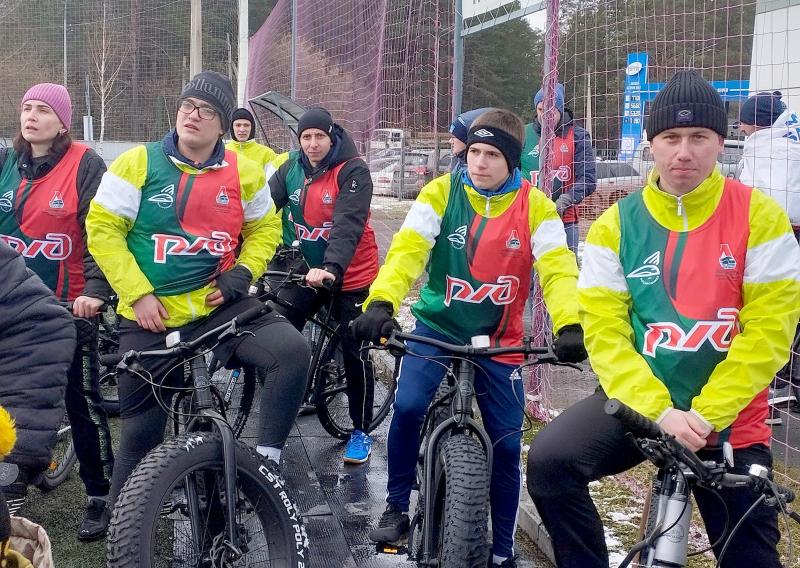 Команда СЛД «Барнаул» приняла участие в спортивно-развлекательном мероприятии, посвященном 120-летию Роспрофжела