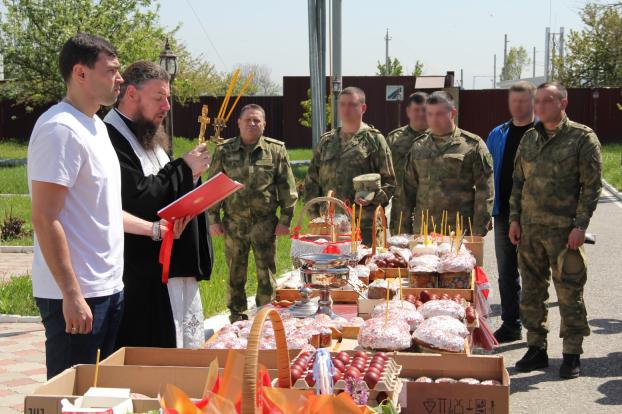 В Объединенной группировке войск (сил) на Северном Кавказе состоялся пасхальный молебен