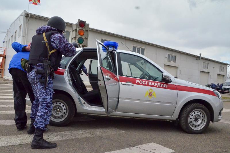 Кузбасский экипаж вневедомственной охраны вошел в состав лучших на конкурсе профмастерства Сибирского округа Росгвардии