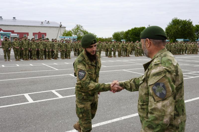Гудермесский полк Росгвардии отметил 25-летие со дня образования