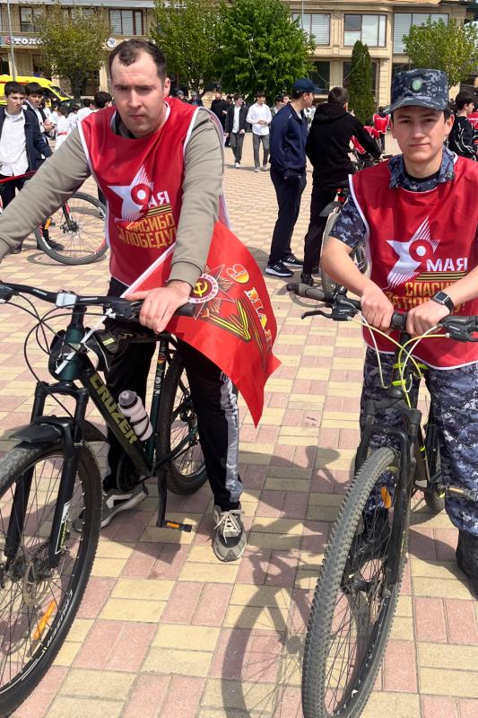 Сотрудники следственного изолятора № 3 приняли участие в велопробеге в рамках акции «Знамя Победы»