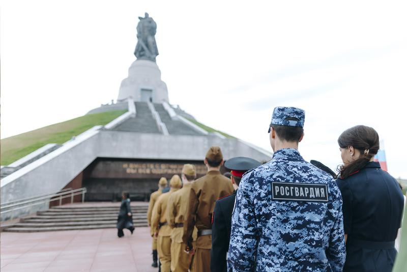 Росгвардия поддержала масштабный флешмоб к 80-летию Победы в Кемерове