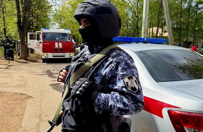 В Подмосковье сотрудники Росгвардии приняли участие во Всероссийском антитеррористическом учении на объектах образования