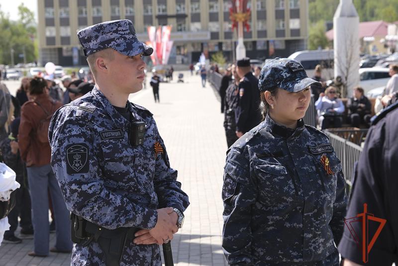 Росгвардия обеспечила безопасность Праздника Весны и Труда