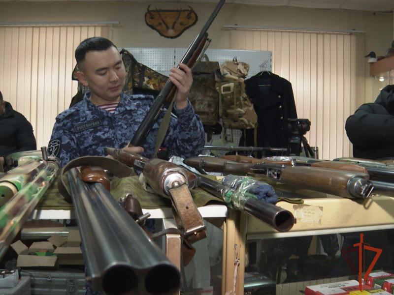 Росгвардия поблагодарила жителей Братска и района за передачу личного оружия на СВО