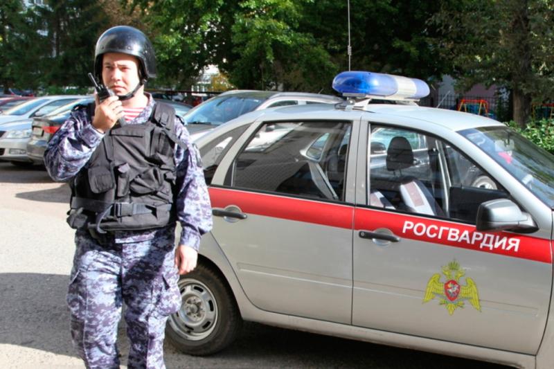 Росгвардейцы не пустили на рейс общественного транспорта буйного пассажира