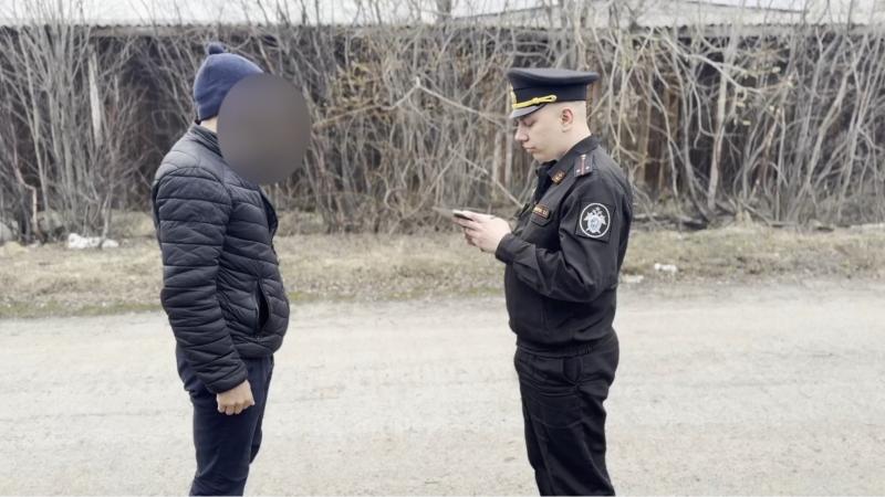 Военные следователи провели в Североморске рейд по выявлению натурализованных граждан, не вставших на воинский учет