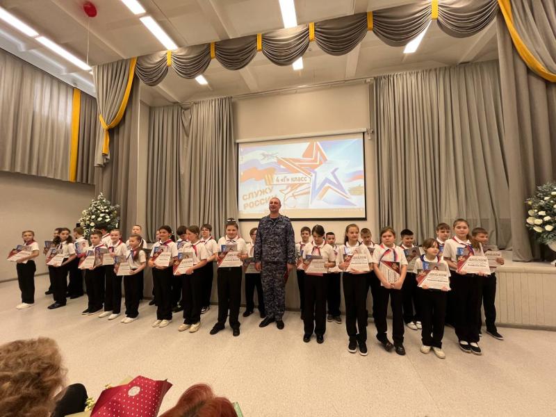 В подшефном Росгвардии классе прошел выпускной вечер