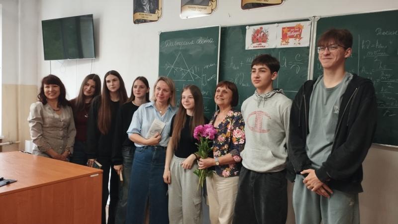 Мы служим книге, чтобы книга служила людям