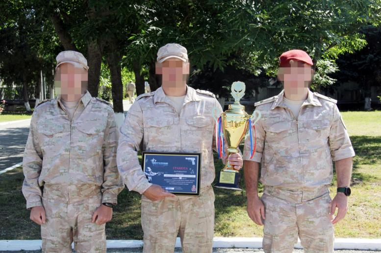 Команда Объединенной группировки войск (сил) завоевала первое место в служебно-боевой стрельбе на чемпионате Северо-Кавказского округа Росгвардии
