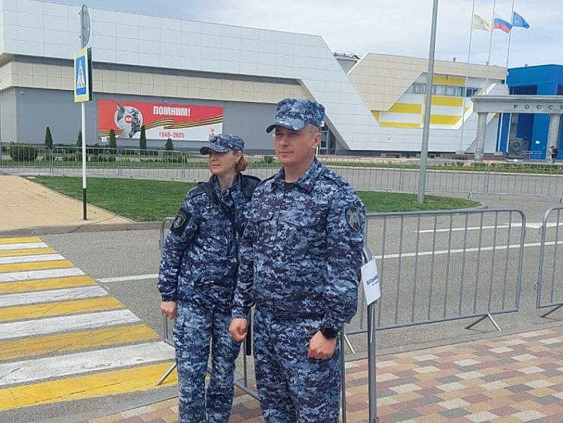 В Ставрополе сотрудники Росгвардии обеспечили безопасность «Зеленого марафона»