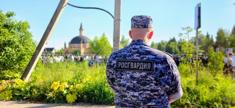 В Солнечногорске росгвардейцы обеспечили безопасность граждан во время проведения мусульманского праздника Курбан-байрам