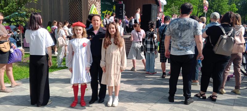 Дети сотрудников Ступинской Росгвардии приняли участие в праздничных мероприятиях посвященных Дню защиты детей.