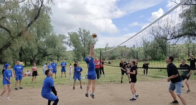 Быстрые, сильные и ловкие: где в Омске работают самые спортивные связисты