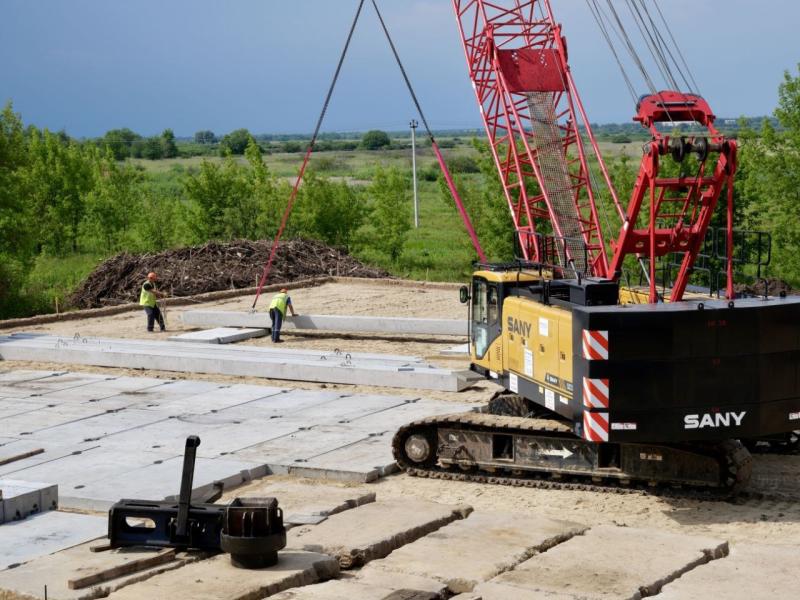 Строители НПС сооружают временные дороги к будущему мосту через Оку