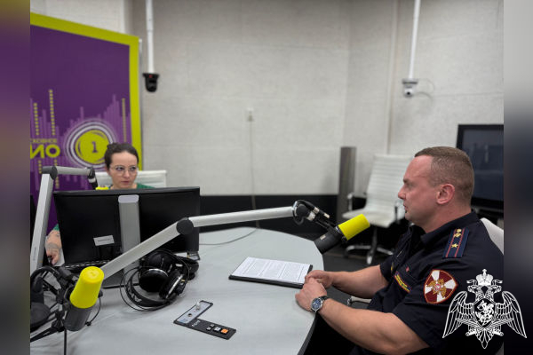 Офицер подмосковного главка Росгвардии стал гостем эфира "Радио 1"