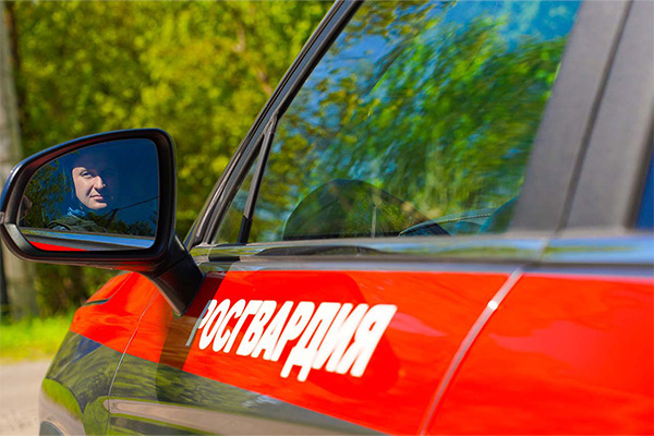 В Москве росгвардейцы задержали мужчину с наркотиками