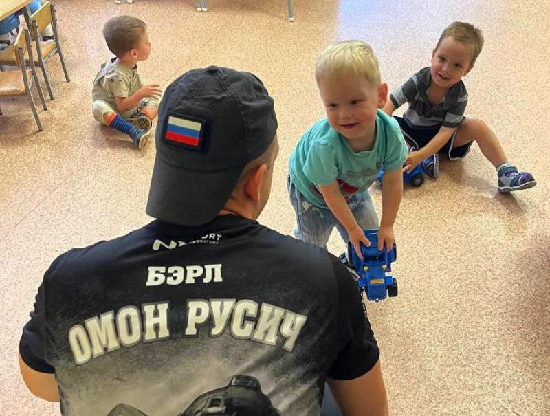 Сотрудники спецподраздедения Росгвардии посетили специализированный дом ребёнка